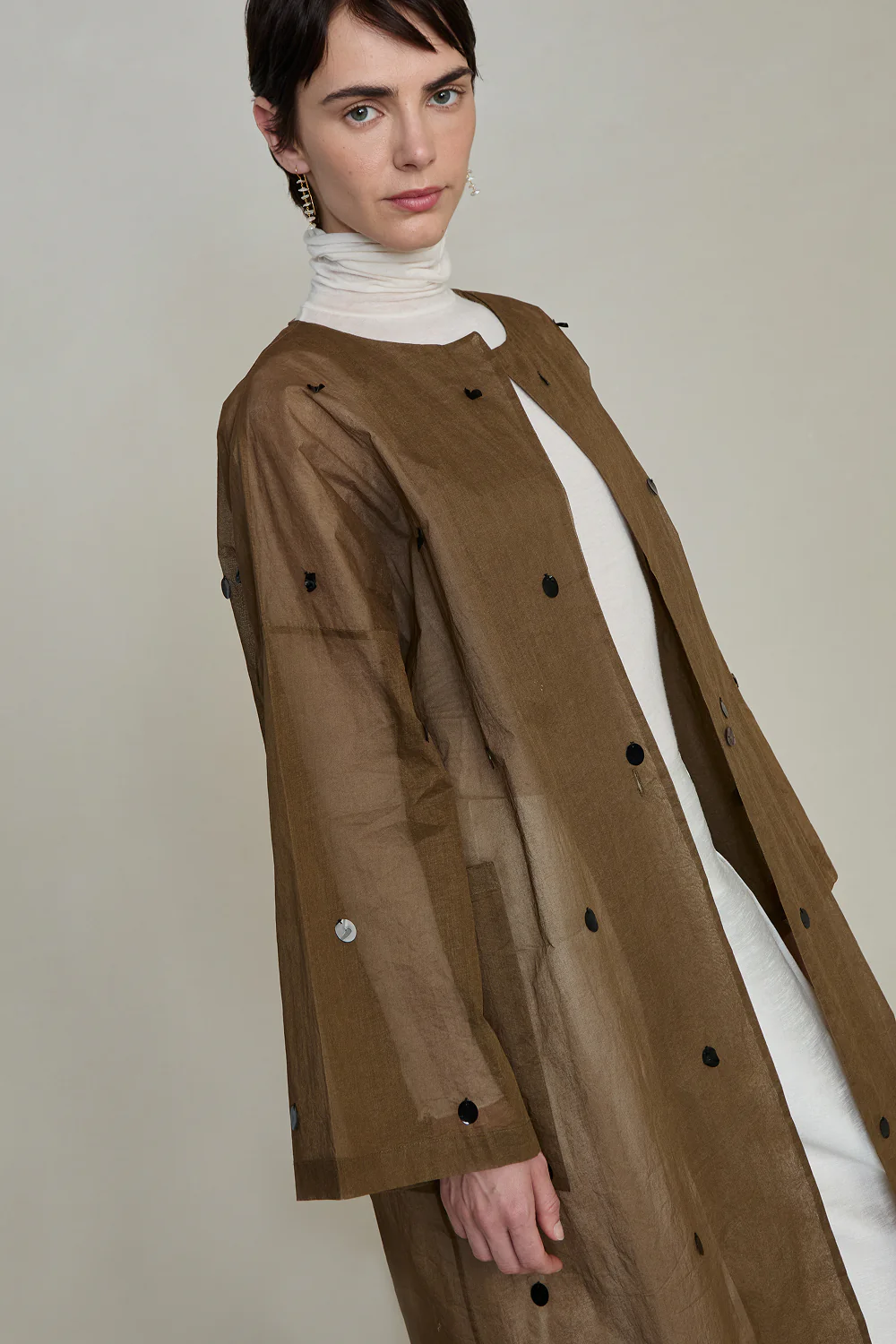 Chandelier Paper Trench Olive - Image 4