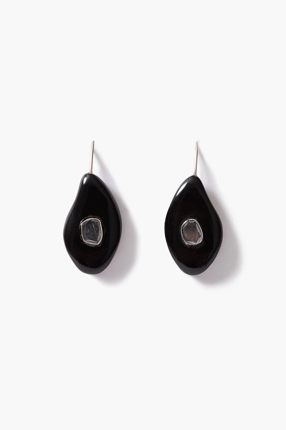 Pebble Earrings Black Horn