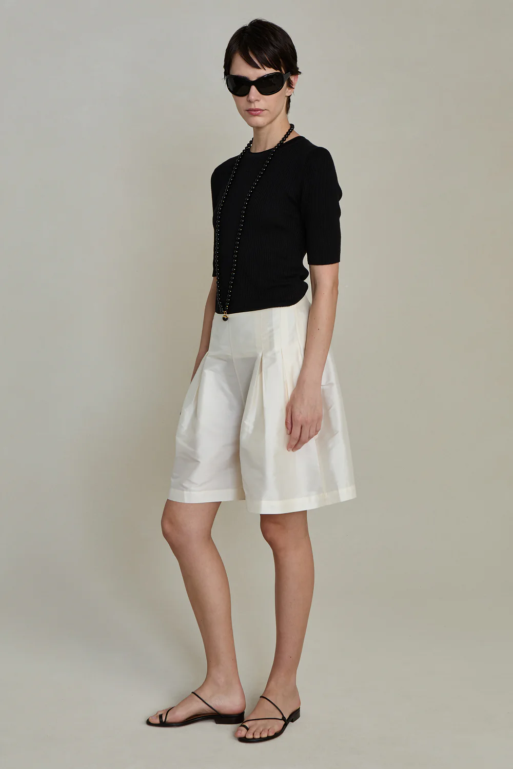 Techno Taffeta Long Shorts Pearl - Image 4