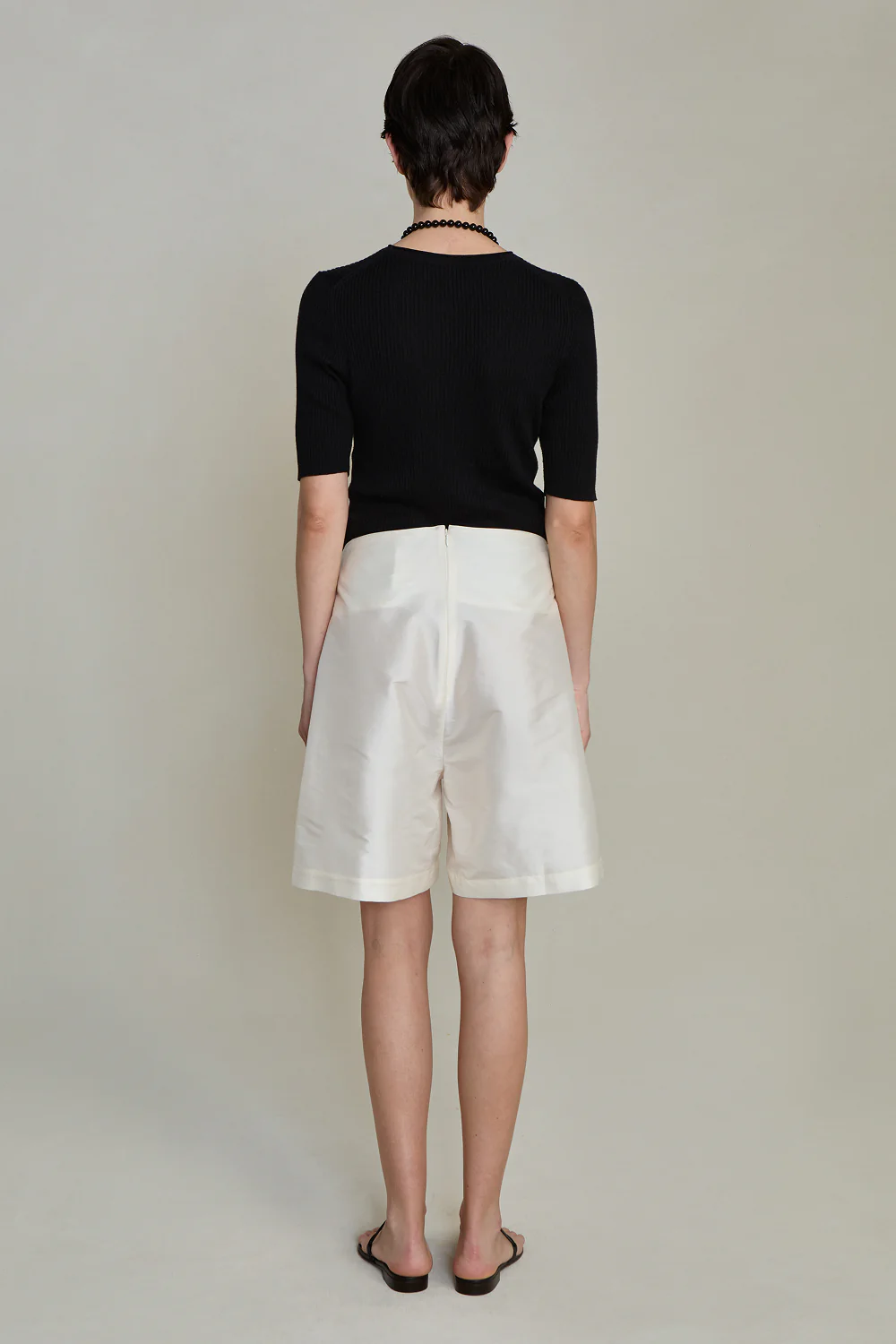 Techno Taffeta Long Shorts Pearl - Image 5