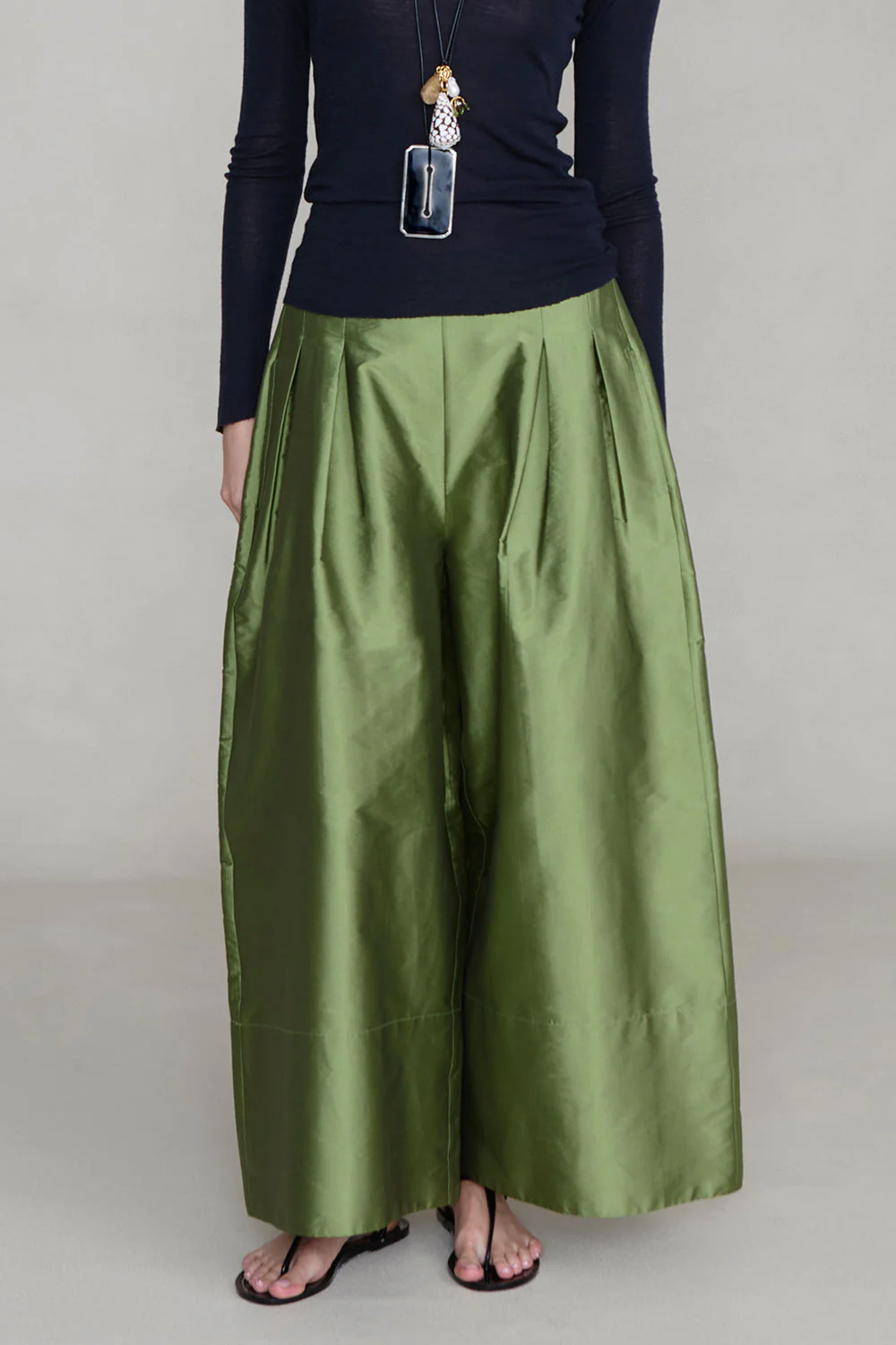 Techno Taffeta Ultra Wide Leg Trouser Tulip Stem - Image 2